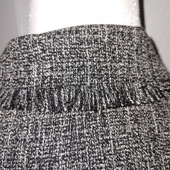 Women's Blazer - Picture 10 of 12